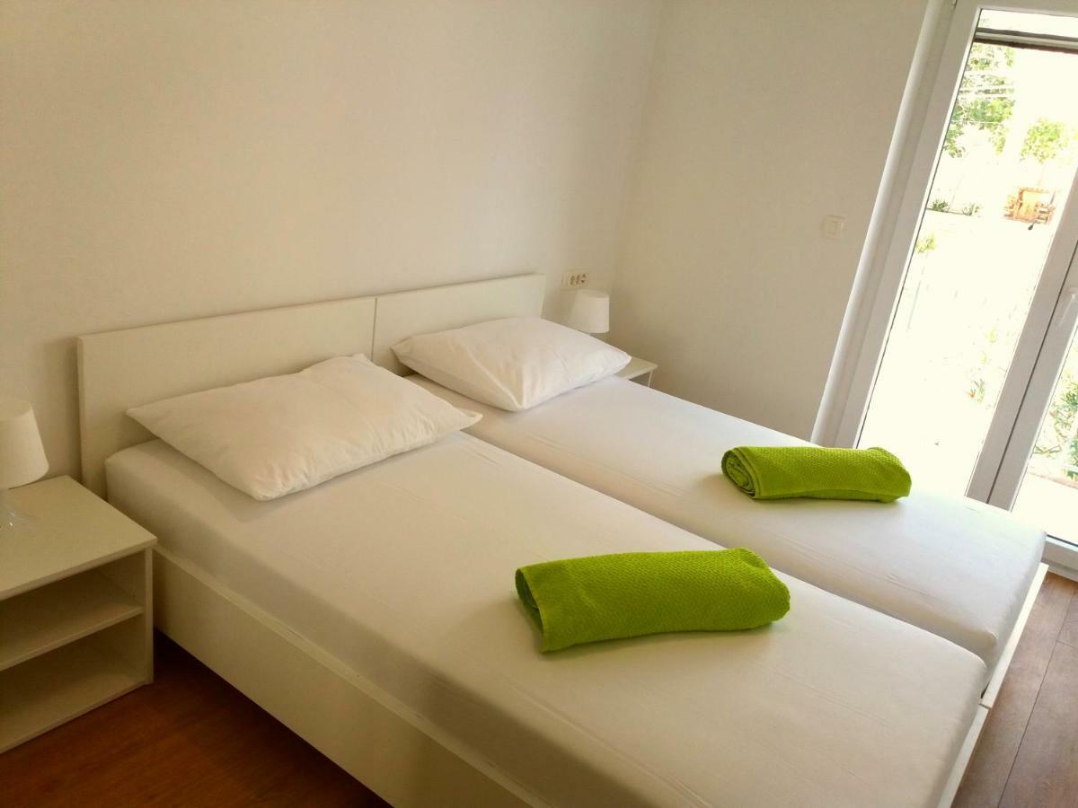Apartments Mestrovic Lopar Extérieur photo