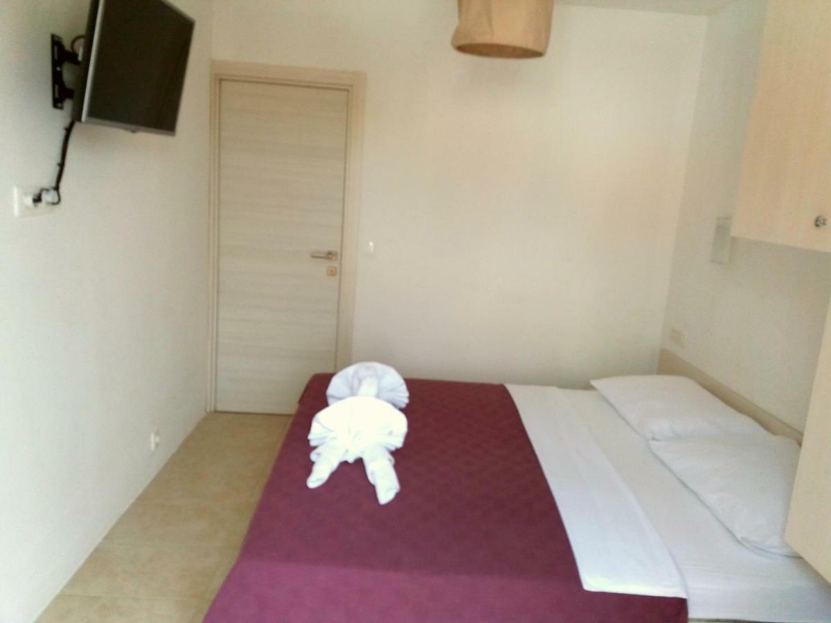 Apartments Mestrovic Lopar Extérieur photo
