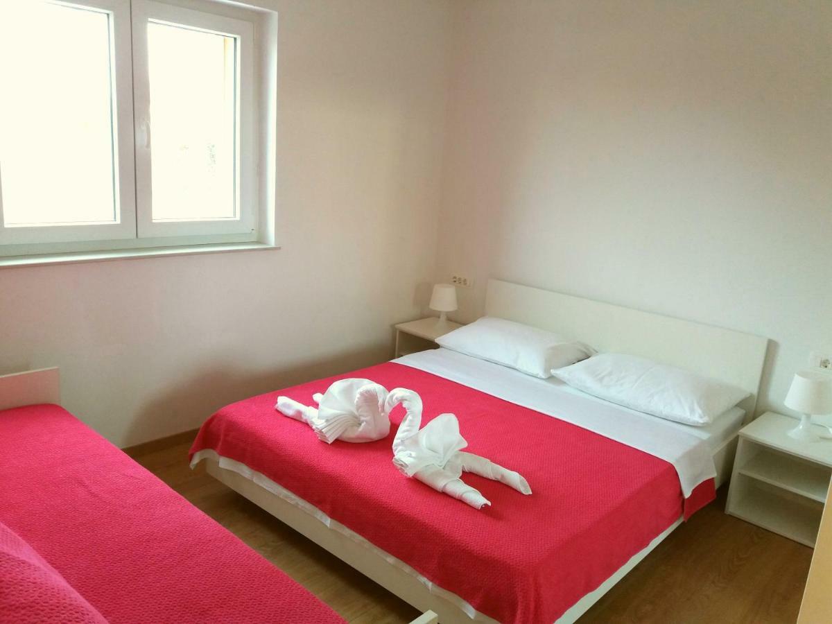 Apartments Mestrovic Lopar Extérieur photo